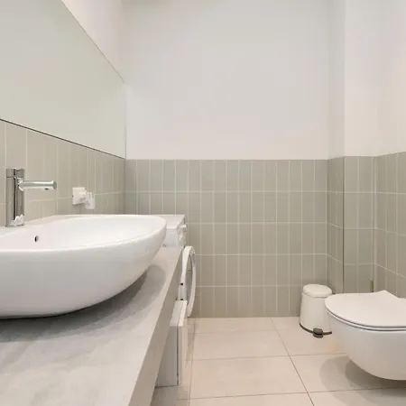 Living 13 - E Duomo A Pochi Passi Apartment *